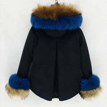 Load image into Gallery viewer, Women Luxury Fur Coats Winter Warm Thick Raccoon Fur Parkas New Fashion