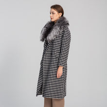 Load image into Gallery viewer, Winter Women Real Fox Fur Collar Trench Coat Houndstooth Long Wool Jacket