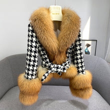 Load image into Gallery viewer, Winter Fashion Women Luxury Fur Coats Lattice Real Fox Fur Jackets