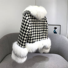 Load image into Gallery viewer, Women Luxury Winter Fashion Fur Jackets Lattice Real Fox Fur Coats