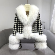 Load image into Gallery viewer, Women Luxury Winter Fashion Fur Jackets Lattice Real Fox Fur Coats