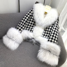 Load image into Gallery viewer, Women Luxury Winter Fashion Fur Jackets Lattice Real Fox Fur Coats