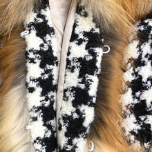 Load image into Gallery viewer, Winter Fashion Women Luxury Fur Coats Lattice Real Fox Fur Jackets