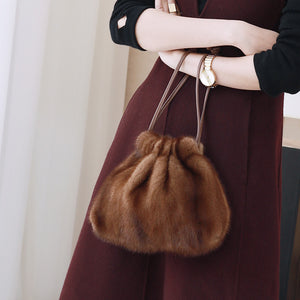 Real Mink Fur Handbags 2022 New Style Luxury 100% Mink Fur Bags Lady Cross Bags Shoulder Bag 8817